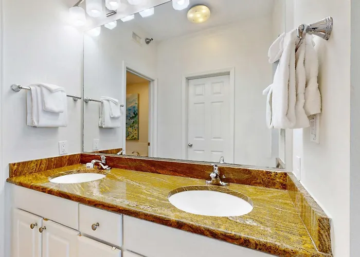 Holiday home Gulf-front On The W Balcony & Shared Pools Hot Tubs Sauna & Gym *