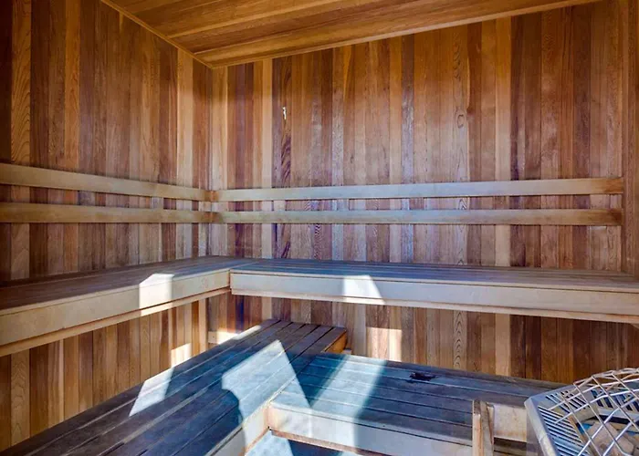 Gulf-front On The W Balcony & Shared Pools Hot Tubs Sauna & Gym Gulf Shores